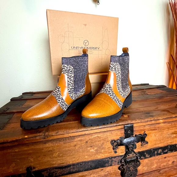 Unity in Diversity Camo Animal Print Combo Bootie Sz 39 New With Box - Picture 2 of 12